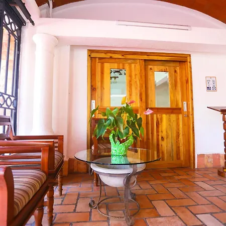 Hotel Maria De Lourdes-3