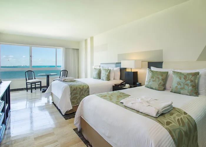 Dreams Sands Cancun & Spa (Adults Only)